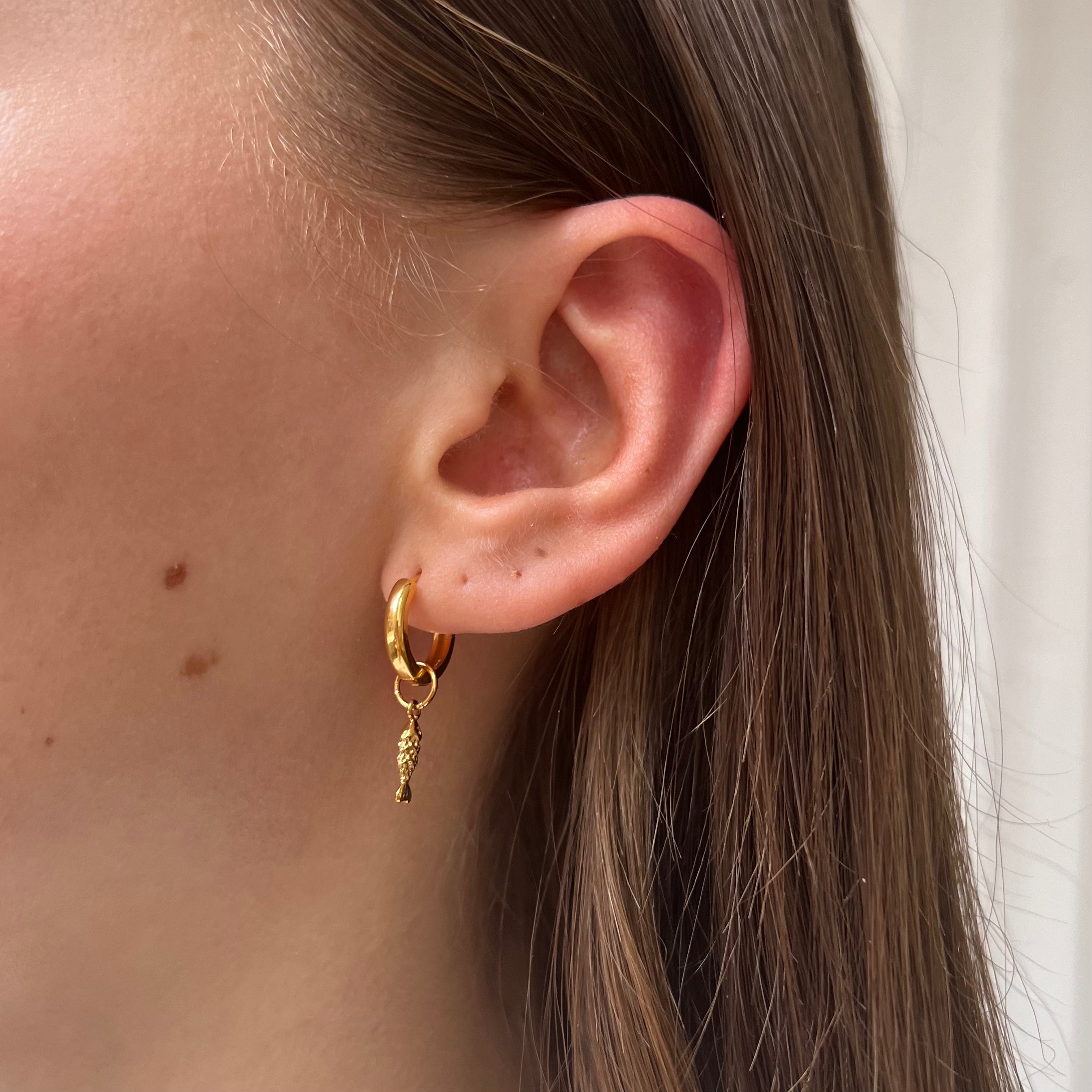 Earring Tiny Fish Earring Tiny Fish