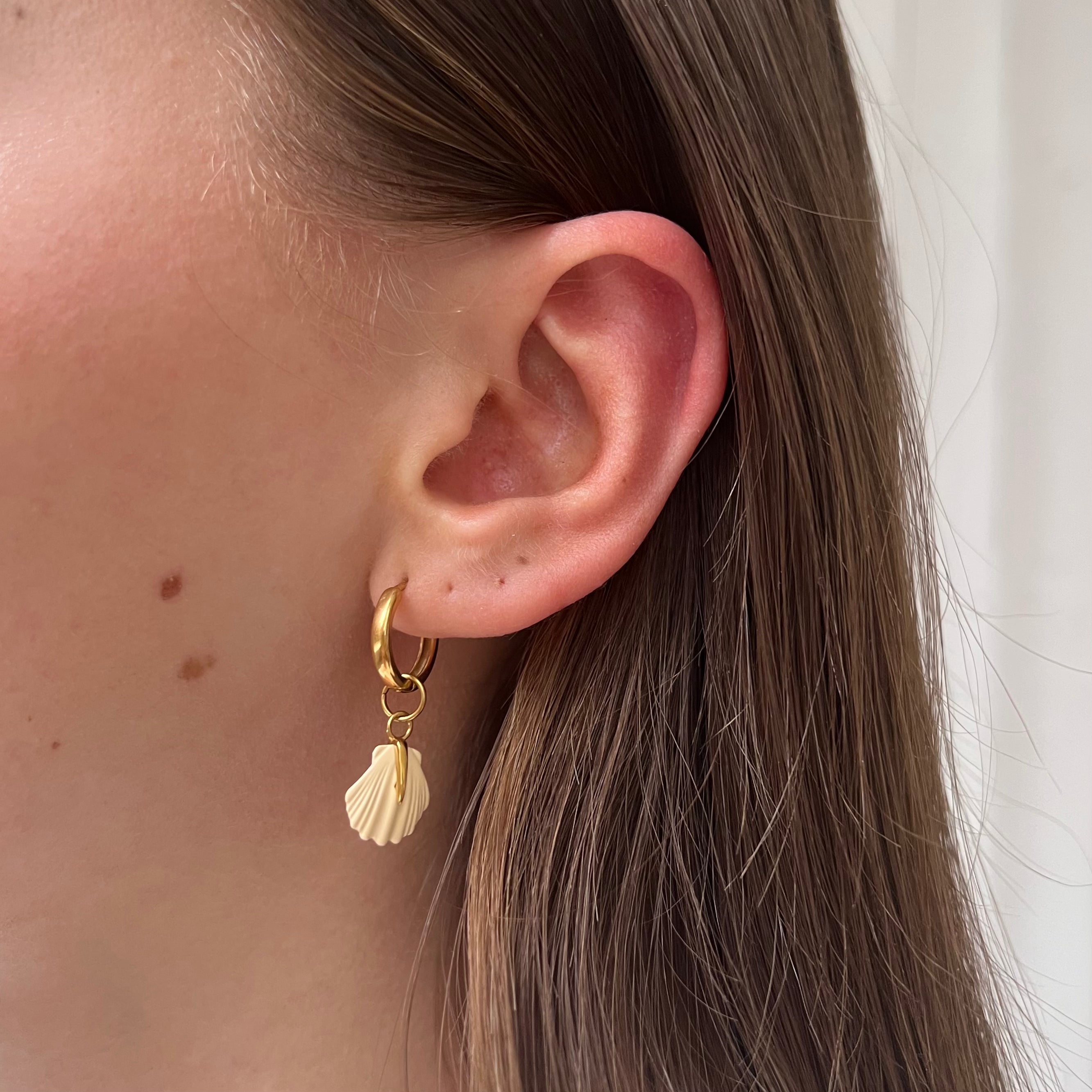 Earring Beige Beach Shell Earring Beige Beach Shell