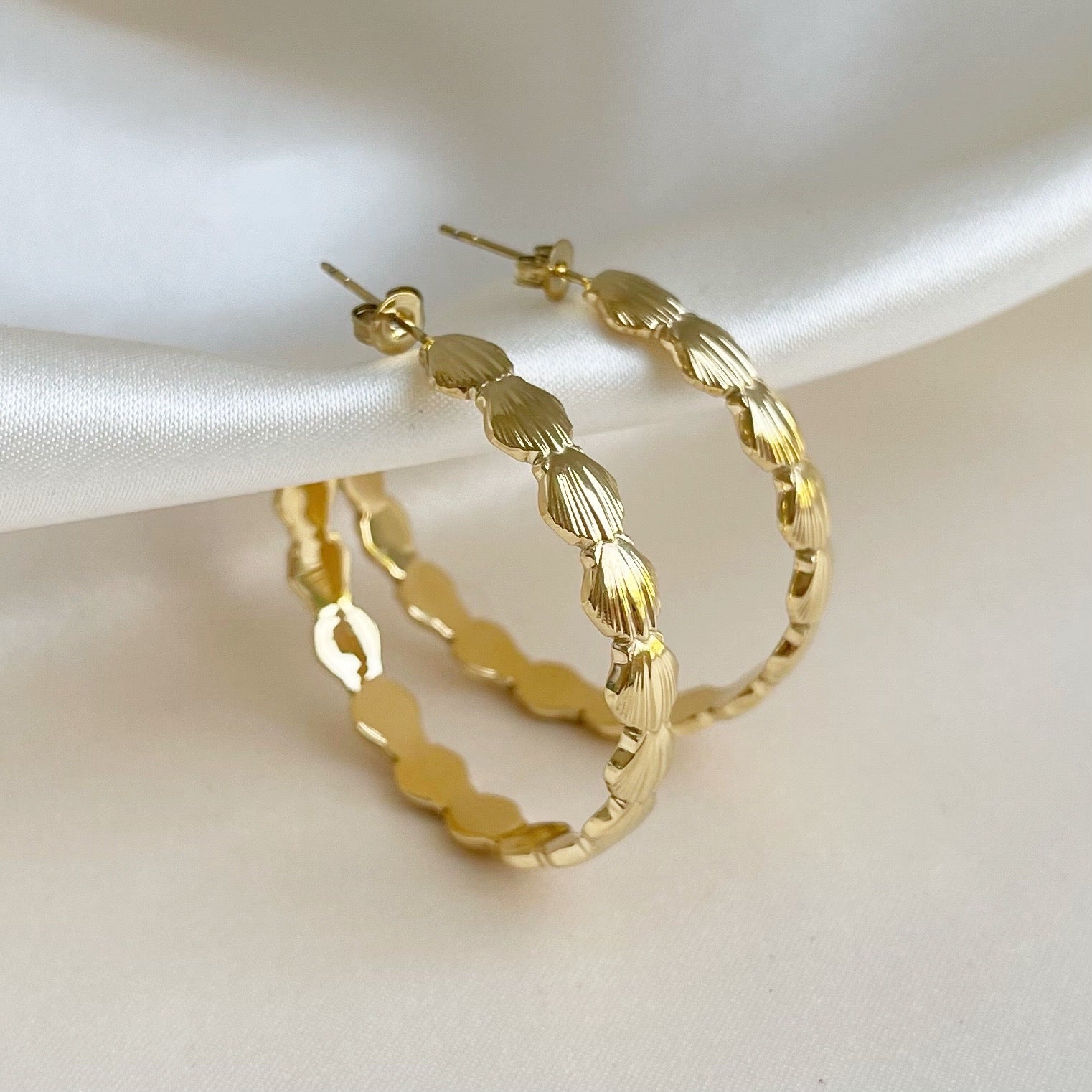 Shell Hoop Set Shell Hoop Set
