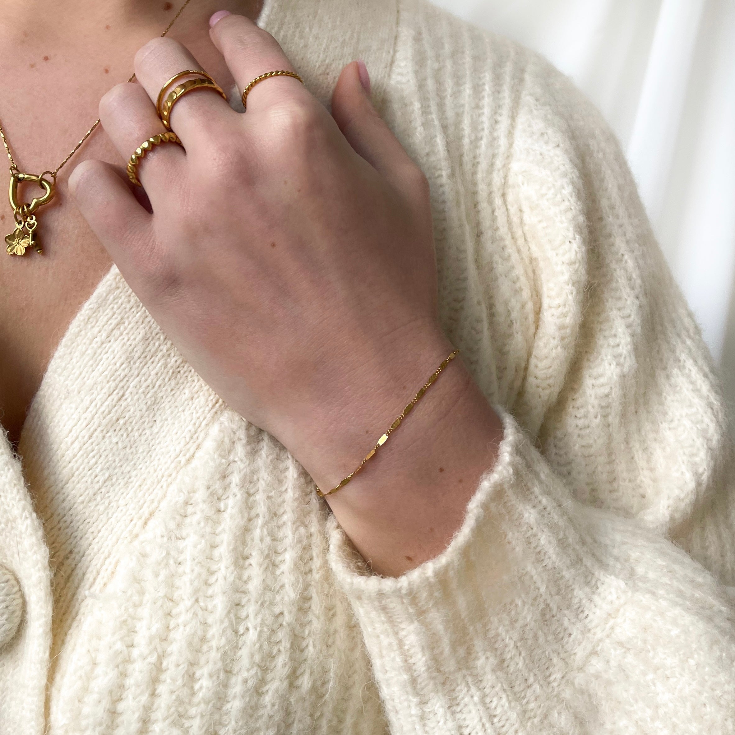 Fine twisted bracelet Fine twisted bracelet