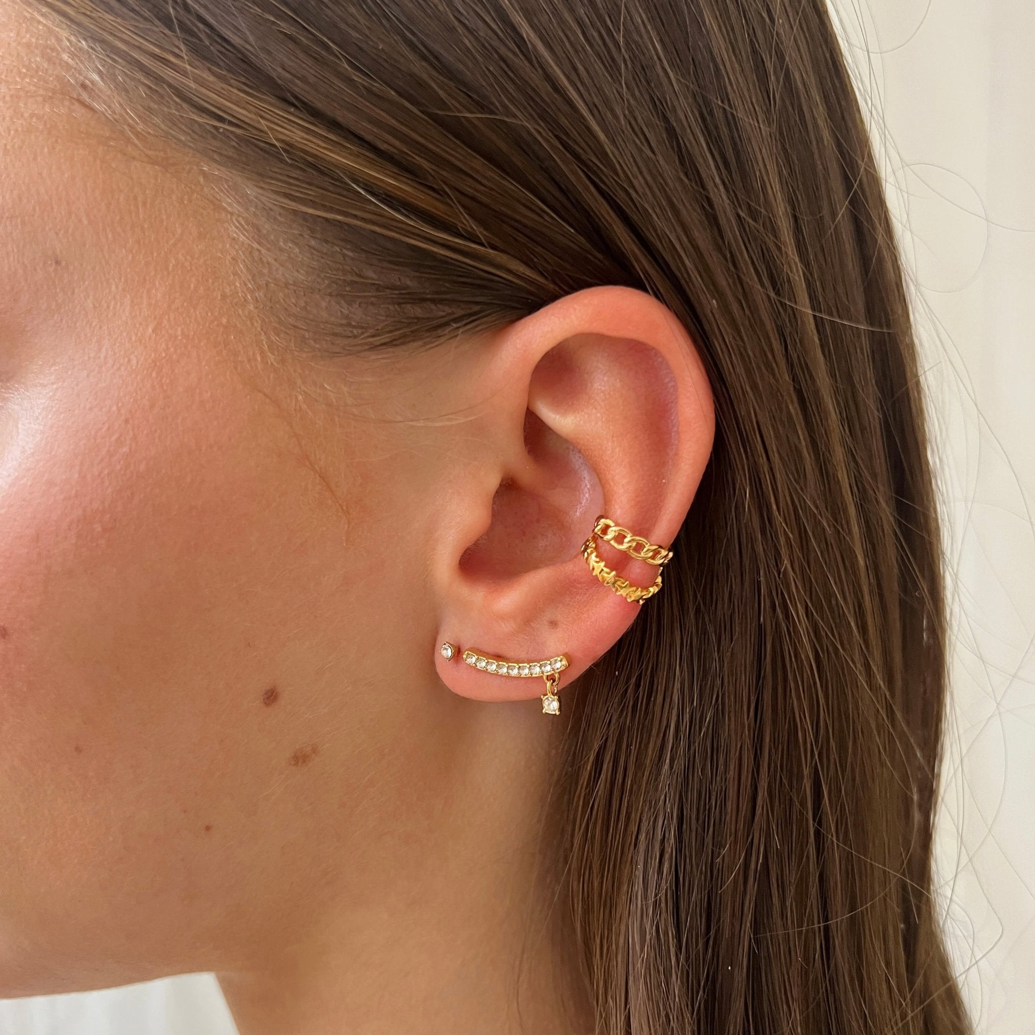 Earstud Long Strass Left - ByNouck Jewelry Earstud Long Strass Left - ByNouck Jewelry
