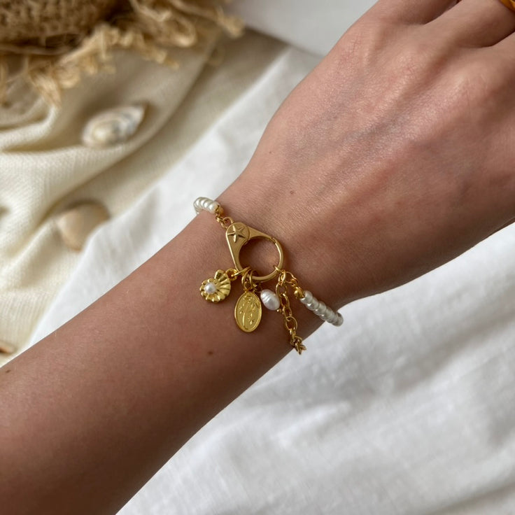 Glasspearls Bracelet Star Clasp