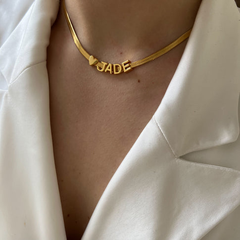 Collier Plat Nom Cœur