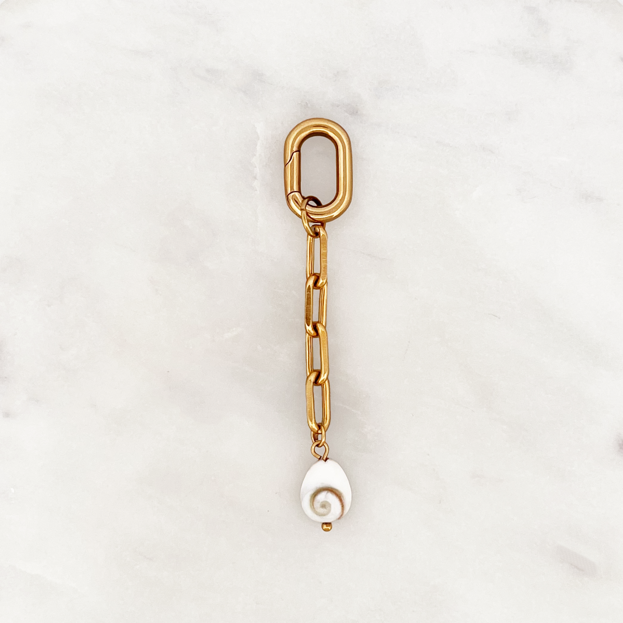 Bikini Charm Shiva Shell Buxon Clasp