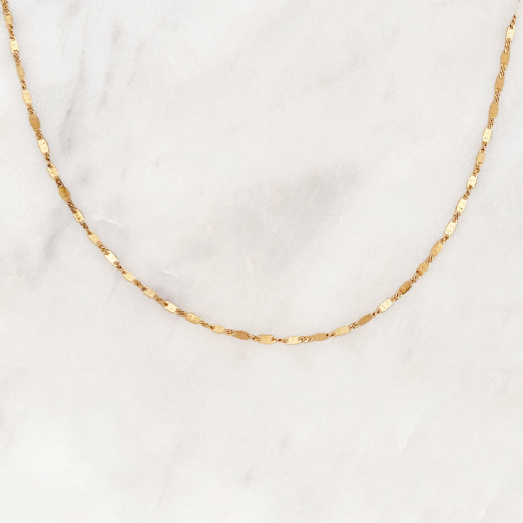 Base Fine Twisted Necklace