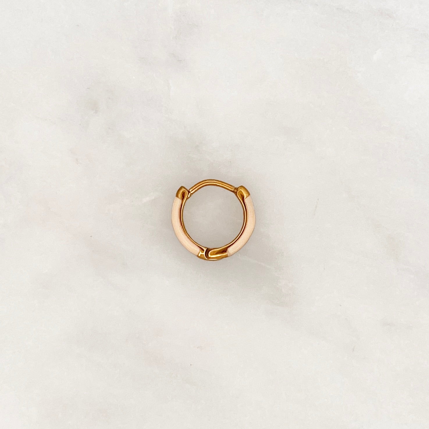 Base Pearled Ivory Hoop