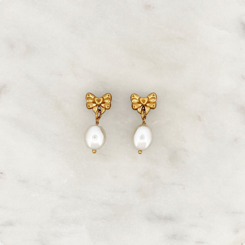 Anneaux d'oreille à petit fil