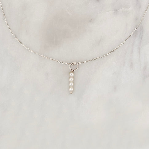 Sample Dot Necklace Pearls Silverplated