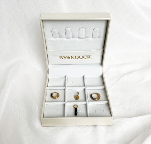 Earparty Onyx Love