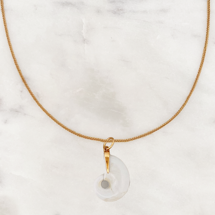 Necklace Milky Moon Shell