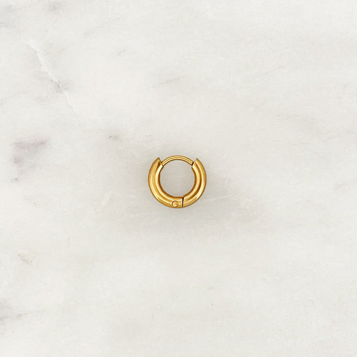 Base Mini Huggie Hoop - ByNouck Jewelry