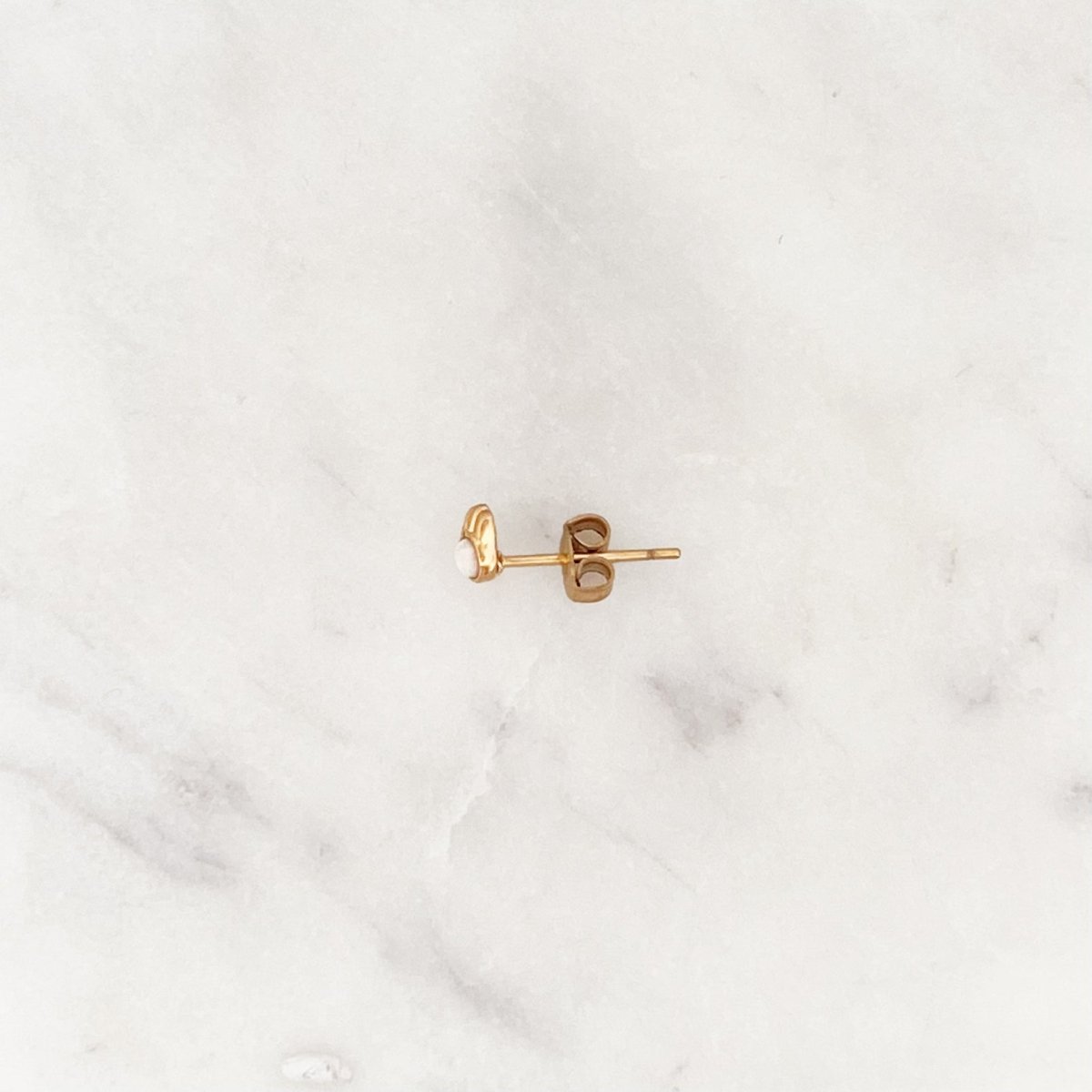 Earstud Opal Shell - ByNouck Jewelry