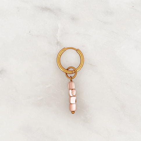 Fine Huggie Pink Shell Beads - ByNouck Jewelry