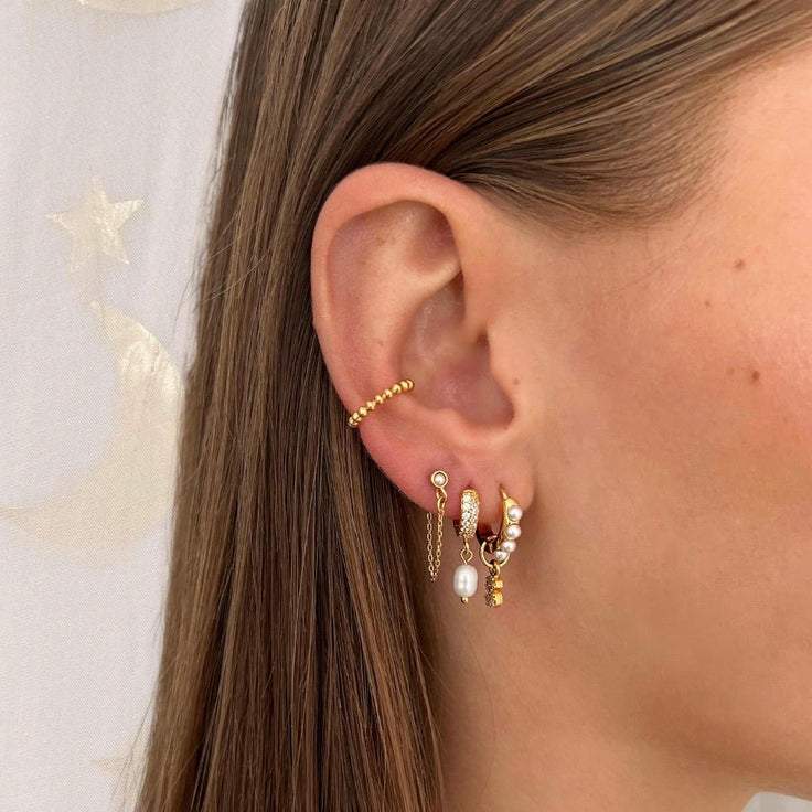 Shiny Hoop Small Pearl - ByNouck Jewelry