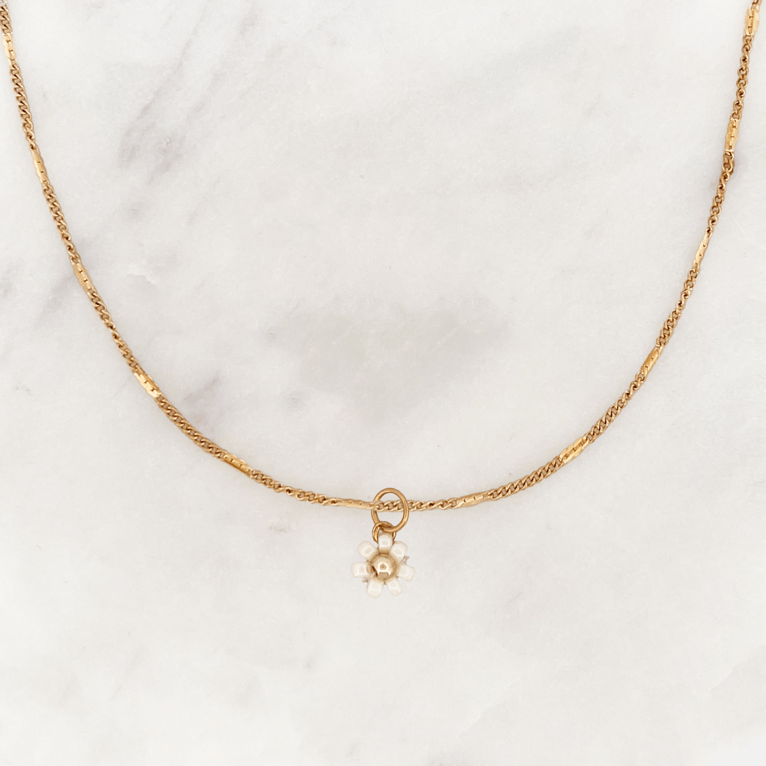 Signet Necklace Beige Beads Flower - ByNouck Jewelry