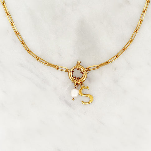 Oval Necklace Pearl Big Initial