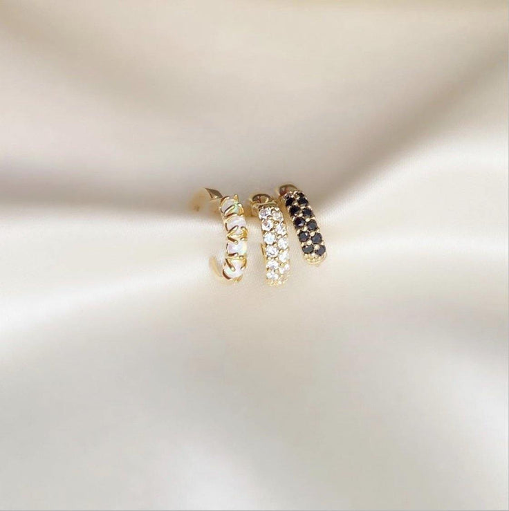 Tiny Hoop Onyx - ByNouck Jewelry
